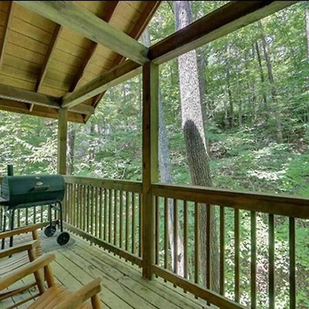 Creekside Paradise Found! One-Bedroom Mountain Cabin In Pigeon Forge Сивиървил Екстериор снимка